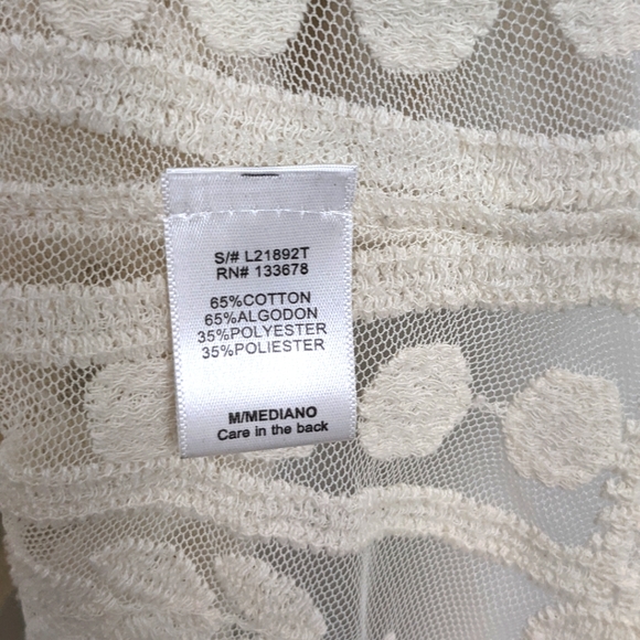 LOVE TREE | Ivory Sleeveless Blouse Tank Top | Size Medium - Picture 6 of 15